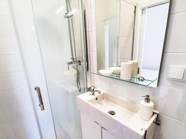 PÊPA Guesthouse : photo 8 de la chambre chambre double avec balcon