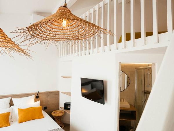 Hôtel Casa Marina : photo 2 de la chambre chambre familiale - vue sur mer