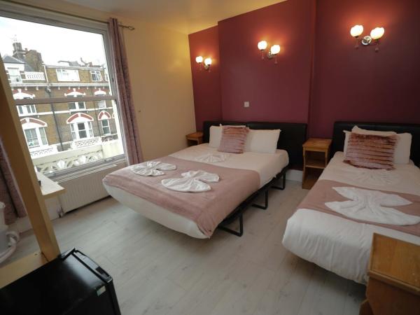 Holland Inn Hotel : photo 2 de la chambre chambre triple