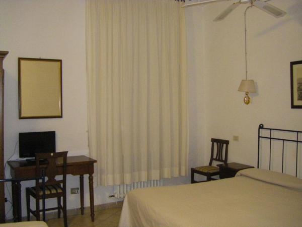 Albergo Cannon d'Oro : photo 5 de la chambre chambre double ou lits jumeaux