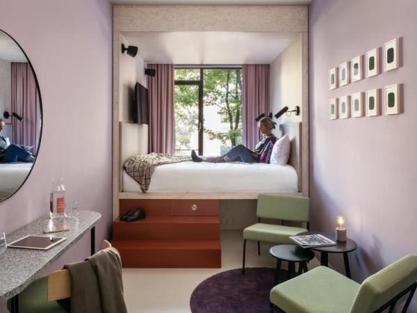 Hotel Unplugged : photo 4 de la chambre chambre lit king-size standard