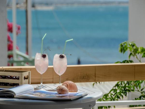 Panormos Hotel and Studios : photo 3 de la chambre chambre lits jumeaux deluxe - vue sur mer
