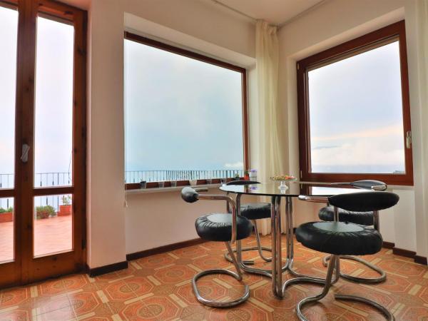 Il Belvedere : photo 8 de la chambre appartement - vue sur mer