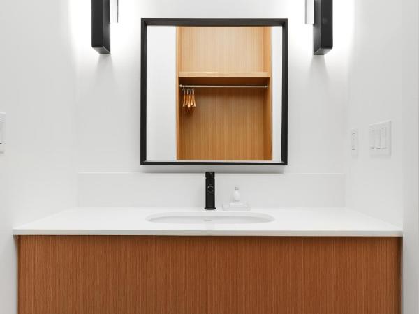 Victorian Hotel : photo 2 de la chambre hébergement deux lits doubles héritage (salle de bains privative)