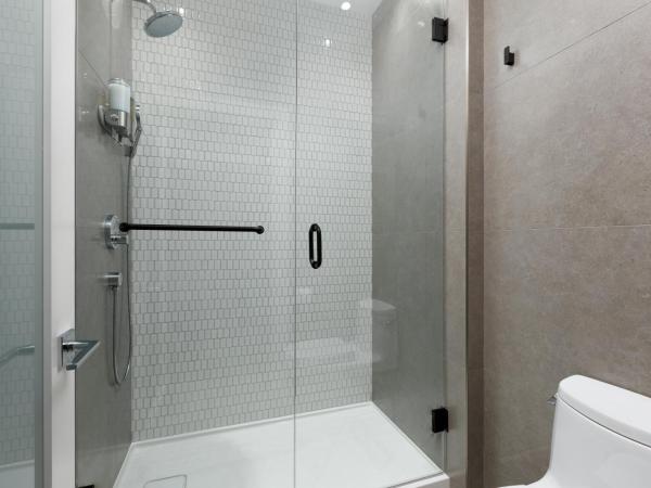 Victorian Hotel : photo 3 de la chambre hébergement deux lits doubles héritage (salle de bains privative)