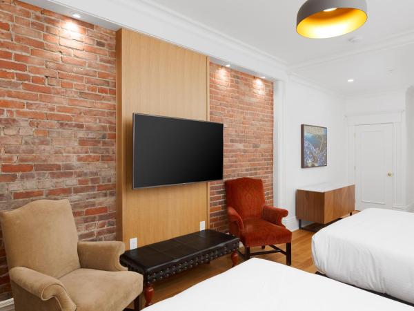 Victorian Hotel : photo 7 de la chambre hébergement deux lits doubles héritage (salle de bains privative)