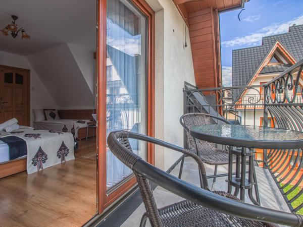 Willa Wrzos : photo 3 de la chambre chambre quadruple - vue sur montagnes