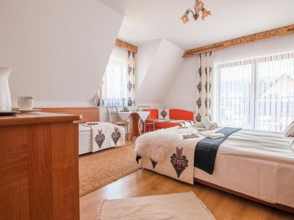 Willa Wrzos : photo 4 de la chambre chambre quadruple - vue sur montagnes