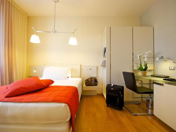 Hotel Mercure Milano Solari : photo 2 de la chambre chambre classique avec petit lit double