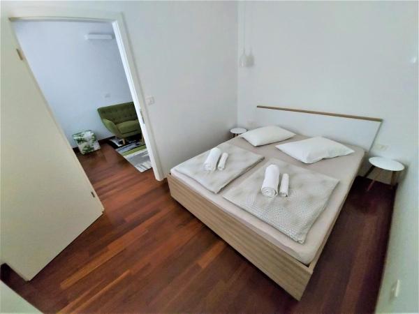 Apartments Aurora near beach : photo 6 de la chambre appartement avec balcon