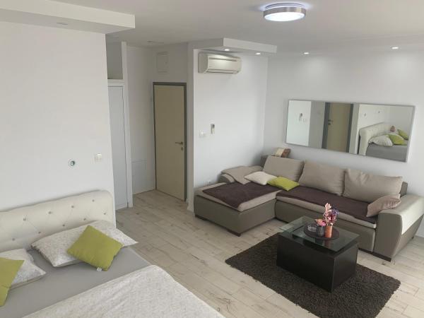 Super Horizont -FREE PARKING AND JACCUZZI : photo 1 de la chambre suite lit king-size