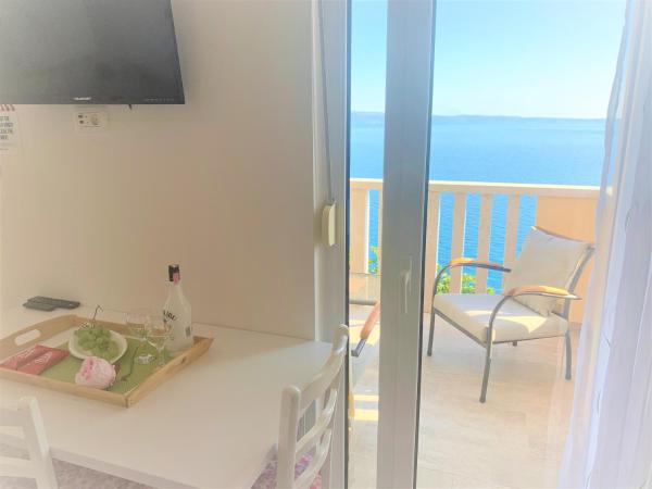 Super Horizont -FREE PARKING AND JACCUZZI : photo 6 de la chambre suite lit king-size