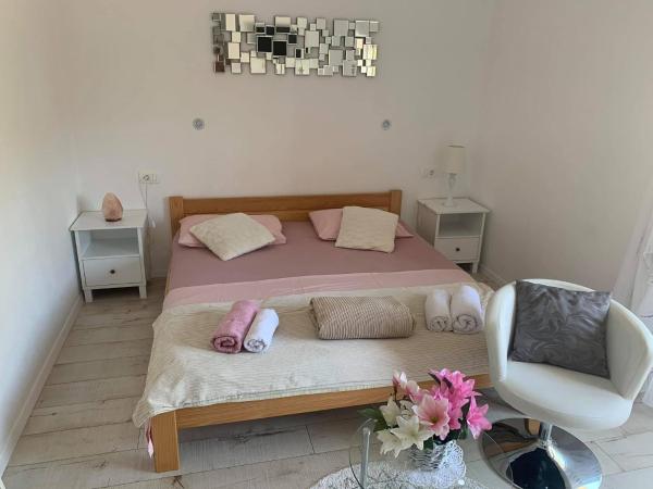 Super Horizont -FREE PARKING AND JACCUZZI : photo 4 de la chambre chambre double Économique