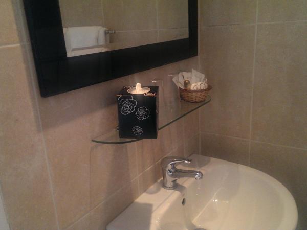 Martel Guest House : photo 1 de la chambre chambre simple