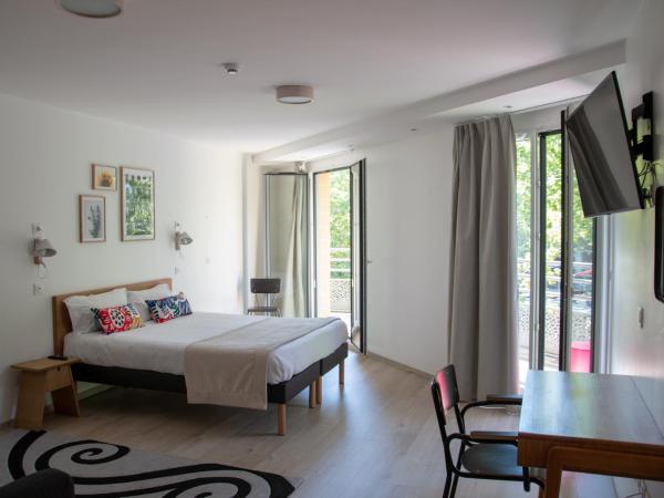 The People - Paris Bercy : photo 2 de la chambre chambre double supérieure avec balcon