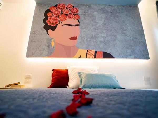 L' Angolo dei poeti - Bed and Breakfast : photo 6 de la chambre chambre double ou lits jumeaux avec salle de bains privative