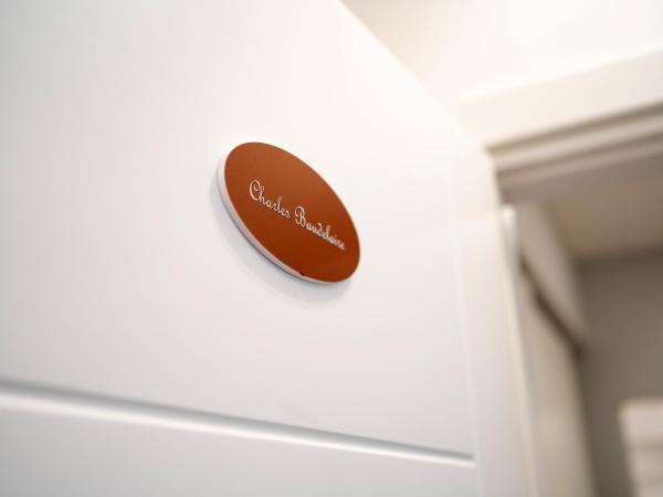 L' Angolo dei poeti - Bed and Breakfast : photo 4 de la chambre chambre familiale avec salle de bains privative