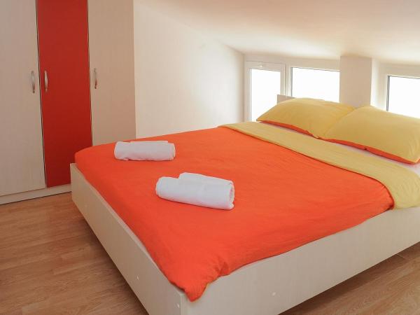 Apartmani Vila Caska : photo 9 de la chambre appartement 2 chambres en duplex avec balcon - vue sur mer