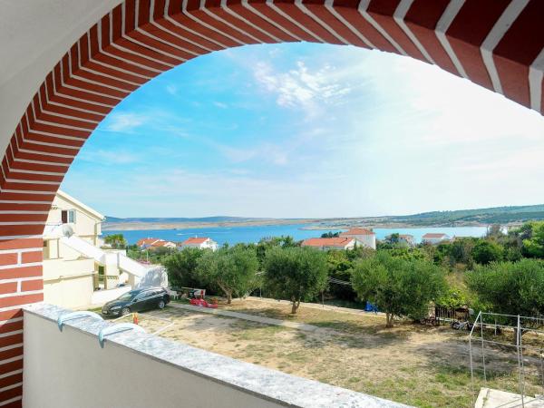 Apartmani Vila Caska : photo 1 de la chambre studio confort avec balcon et vue sur la mer 