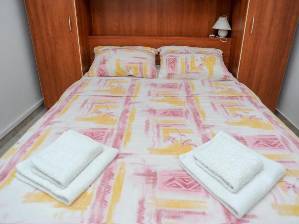 Apartmani Vila Caska : photo 4 de la chambre appartement 2 chambres avec balcon et vue sur la mer