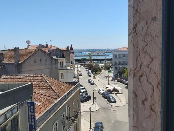 Areia Da Foz : photo 1 de la chambre chambre quadruple avec salle de bains commune