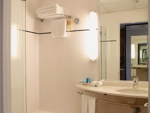 Novotel Auckland Ellerslie : photo 4 de la chambre chambre supérieure avec 2 lits queen-size