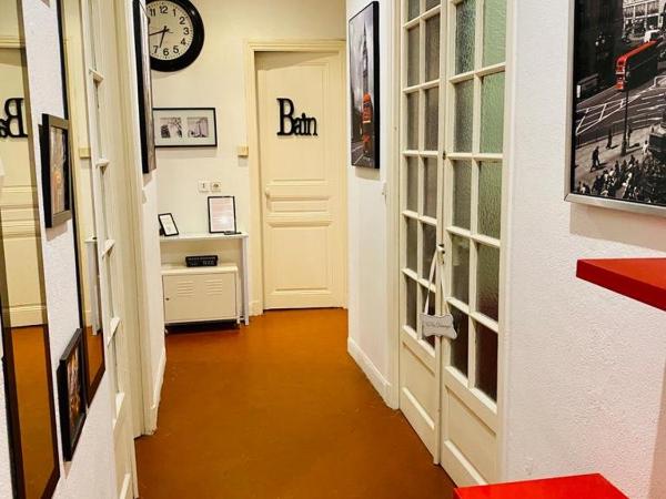 Chambres dans guest house Centre ville : photo 6 de la chambre chambre double avec salle de bains commune - vue sur cour