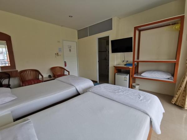 Subhamitra Hotel Hua Hin-SHA Certified : photo 4 de la chambre chambre lits jumeaux standard