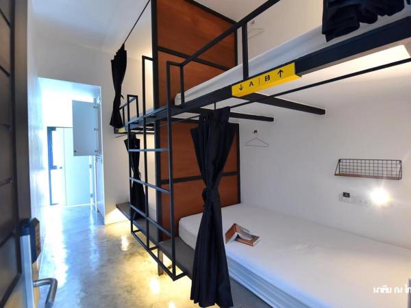 Book a Bed Poshtel - SHA Plus : photo 5 de la chambre lit dans dortoir pour femmes de 4 lits