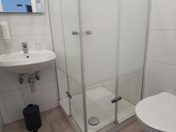 MAX Hotel Düsseldorf Self-Check-in : photo 3 de la chambre chambre double