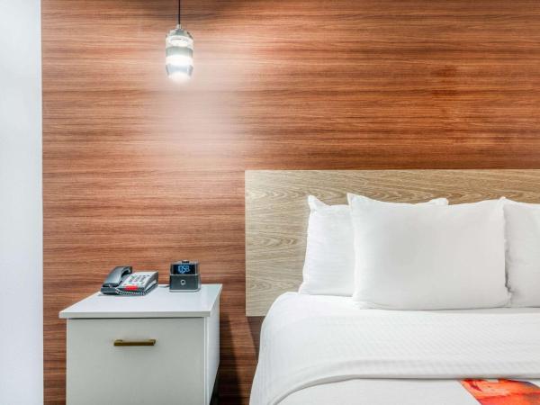 La Quinta by Wyndham Oklahoma City Airport : photo 10 de la chambre chambre lit king-size