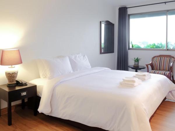 La Mai Hotel : photo 2 de la chambre chambre lit king-size supérieure