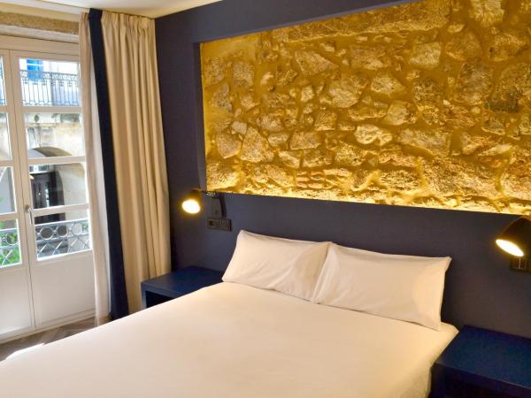 Hotel Alda Galería Coruña : photo 9 de la chambre chambre double avec balcon