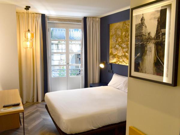 Hotel Alda Galería Coruña : photo 1 de la chambre chambre double avec balcon