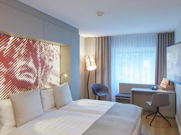 Hotel Wettstein : photo 1 de la chambre chambre double supérieure côté ville