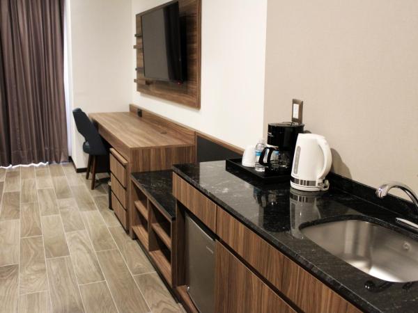 FUJITAYA Querétaro : photo 4 de la chambre chambre lit queen-size deluxe