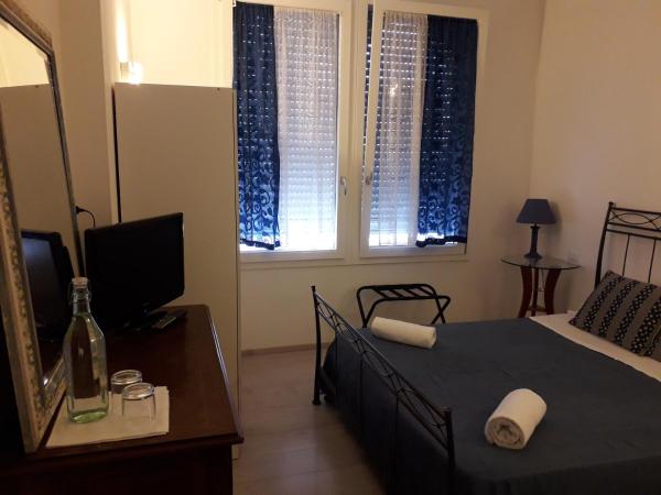 Dafne B&B : photo 8 de la chambre chambre double avec salle de bains privative intérieure