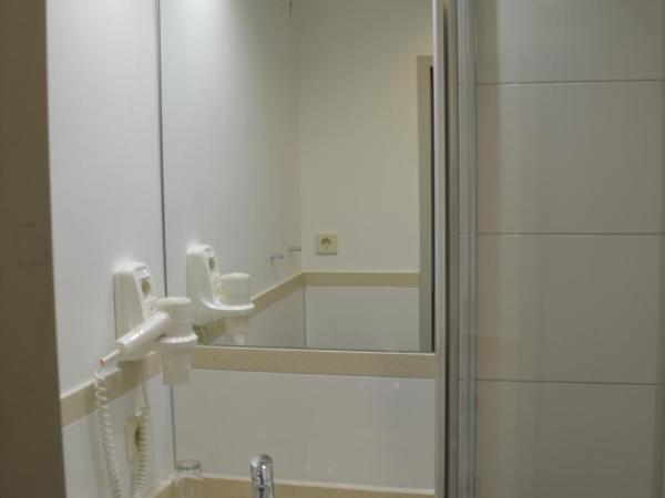 Hotel Amba : photo 7 de la chambre chambre double ou lits jumeaux Économique