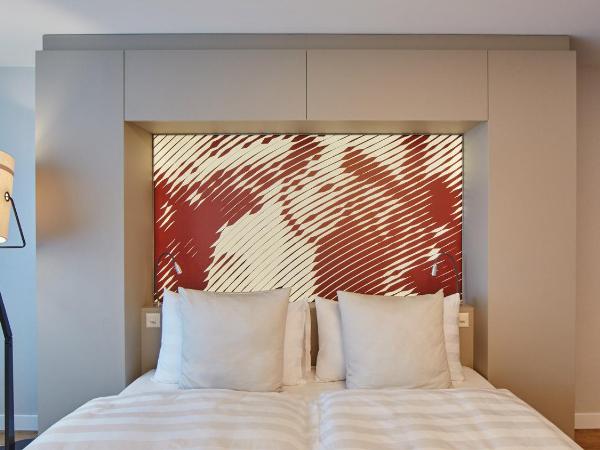 Hotel Wettstein : photo 3 de la chambre chambre double supérieure côté ville