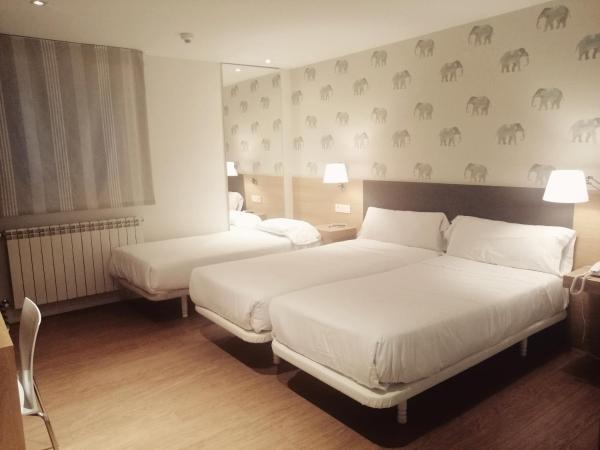 Deniké Grupo Atalaia : photo 4 de la chambre chambre triple