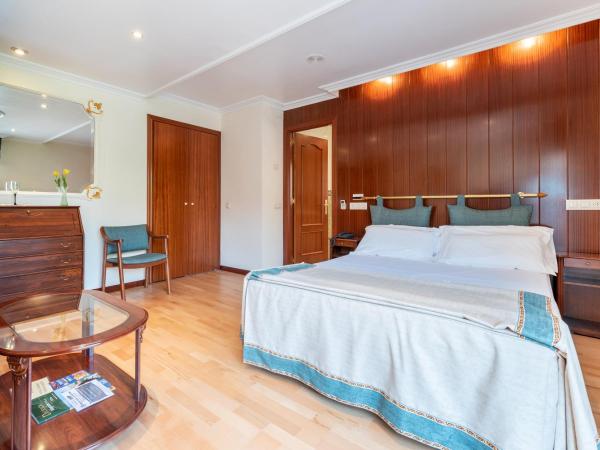 Hotel Canadá : photo 2 de la chambre suite deluxe