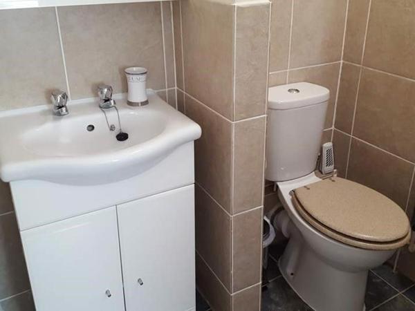 White Guest House : photo 3 de la chambre petite chambre simple