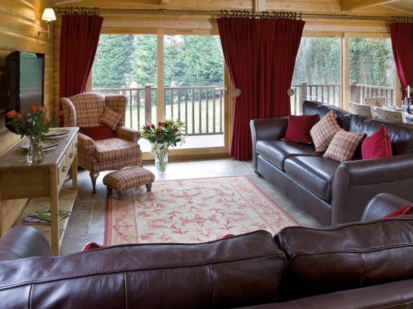 Cherbridge Lodges - Riverside lodges, short lets (business or holidays) : photo 1 de la chambre appartement 3 chambres