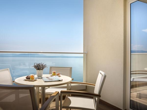 Girandella Valamar Collection Resort : photo 5 de la chambre suite for 2+2 seaview - family