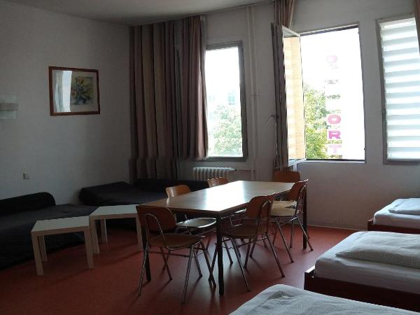 Hostel am Kurtti : photo 6 de la chambre dortoir mixte de 6 lits