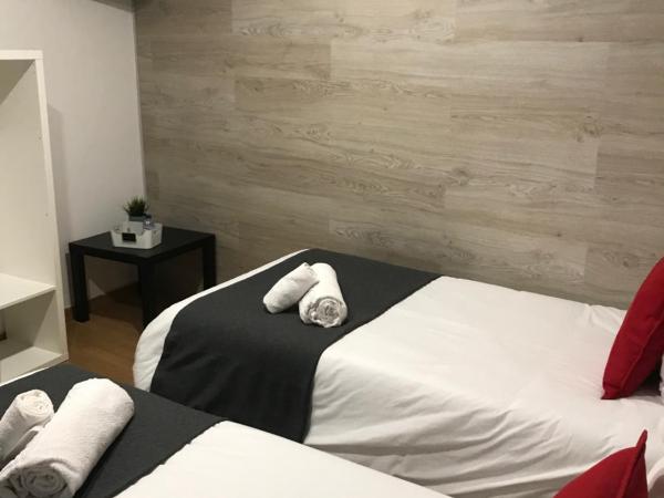 West Coast Peniche : photo 3 de la chambre chambre double ou lits jumeaux avec salle de bains privative