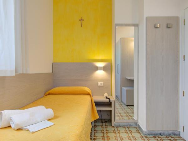Hotel Nella : photo 2 de la chambre chambre simple