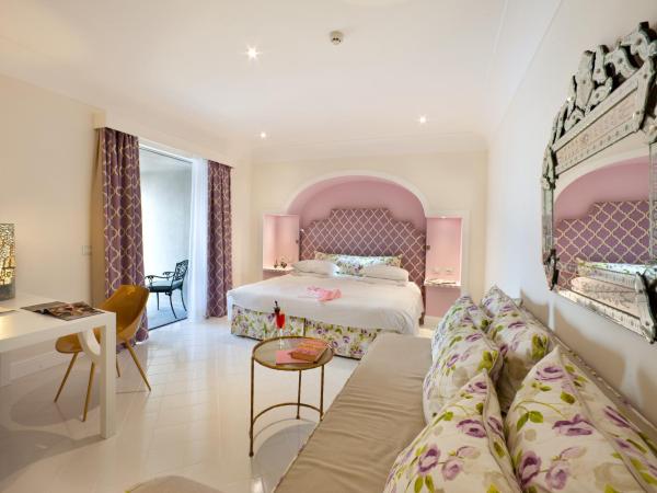 Bellevue Syrene : photo 3 de la chambre chambre double supérieure avec balcon - vue sur mer