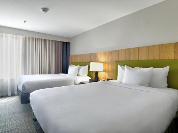 Country Inn & Suites by Radisson, Oklahoma City Airport, OK : photo 3 de la chambre suite 1 chambre lit queen-size avec canapé-lit