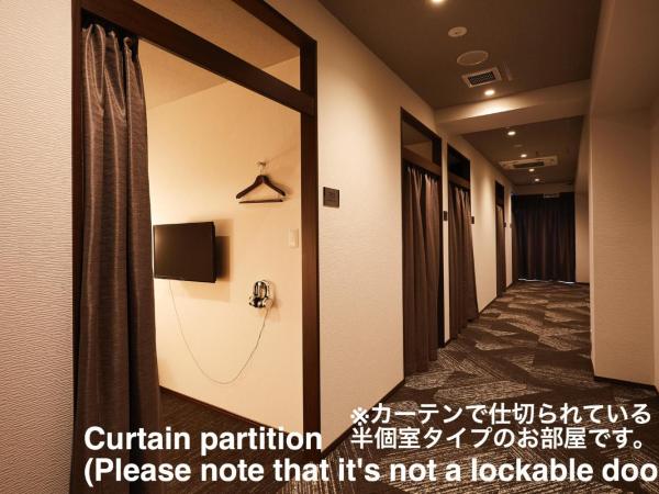 HOTEL THE ROCK : photo 1 de la chambre chambre lits jumeaux avec lit superposé